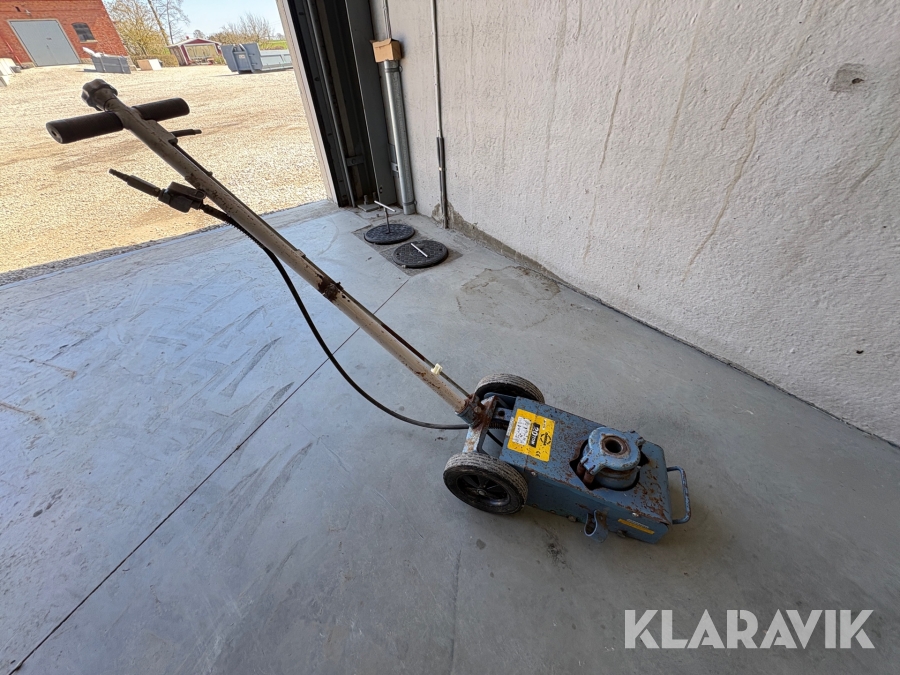 Domkraft Omega A0708