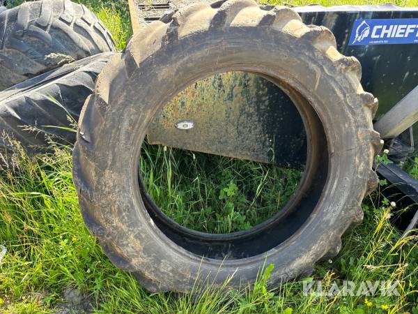 Skogsdäck Goodyear 12.4-32 1 däck