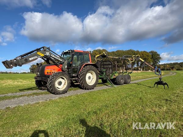 Skogsekipage Valtra Valmet 6600 med Farma 12-65D 4WD skogkärra