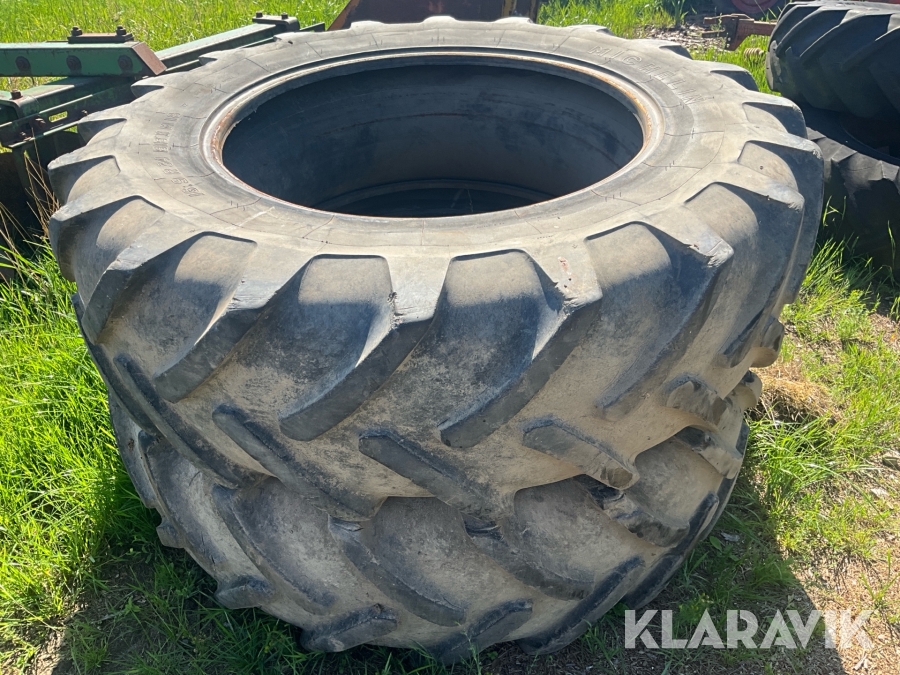 Traktordäck Michelin 16,9 R34 2st
