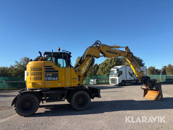 Grävmaskin Komatsu PW118 MR-11 med skopor