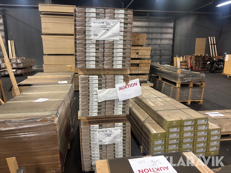 Takpanel Plankett 11x1820x300mm 84st
