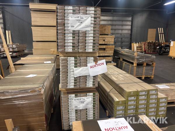 Takpanel Plankett 11x1820x300mm 84st