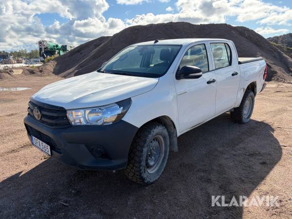 Pickup Toyota Hilux VIII 2.4 D 4WD