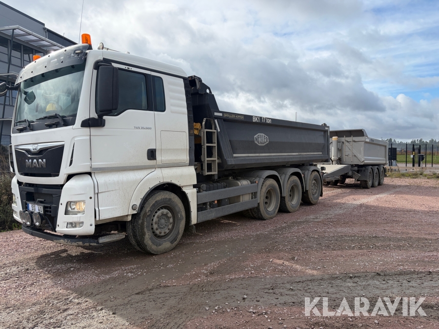Schaktbil MAN TGX 35.500 med släp