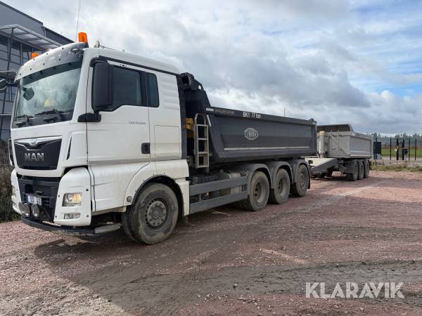 Schaktbil MAN TGX 35.500 med släp