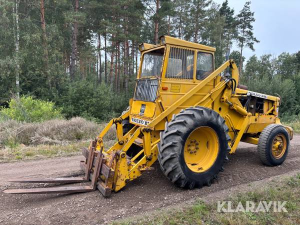 Baklastare Volvo BM LM621 med redskap