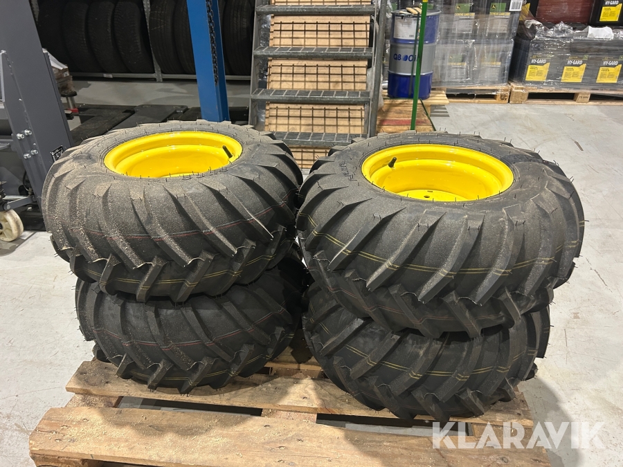 Däck på fälg Duro 26x12.00-12 4 st