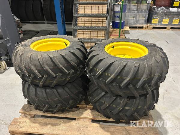 Däck på fälg Duro 26x12.00-12 4 st