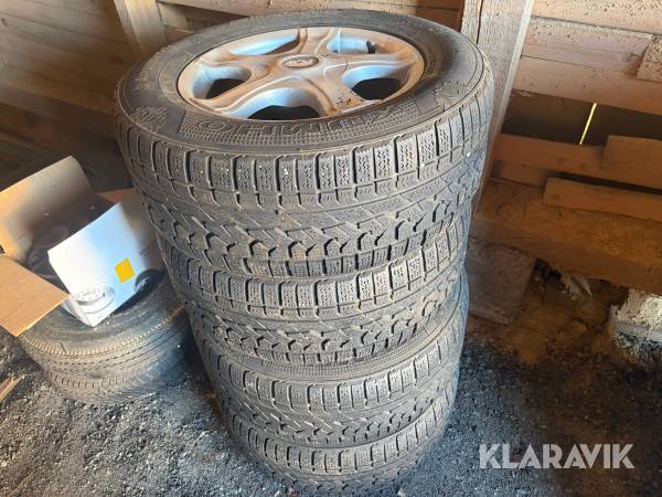 Däck & fälg Kumho I ZEN Rv 255/60R17 dubbfria