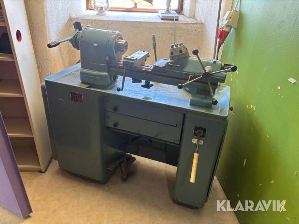Svarv Schaublin 102-80 med många tillbehör