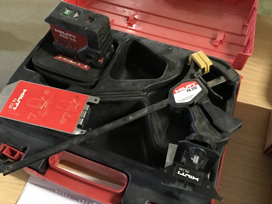 Laser Hilti PM 10