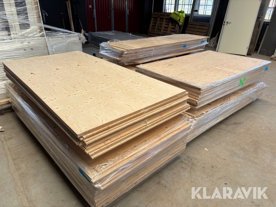 Plywoodskivor ca 142 skivor