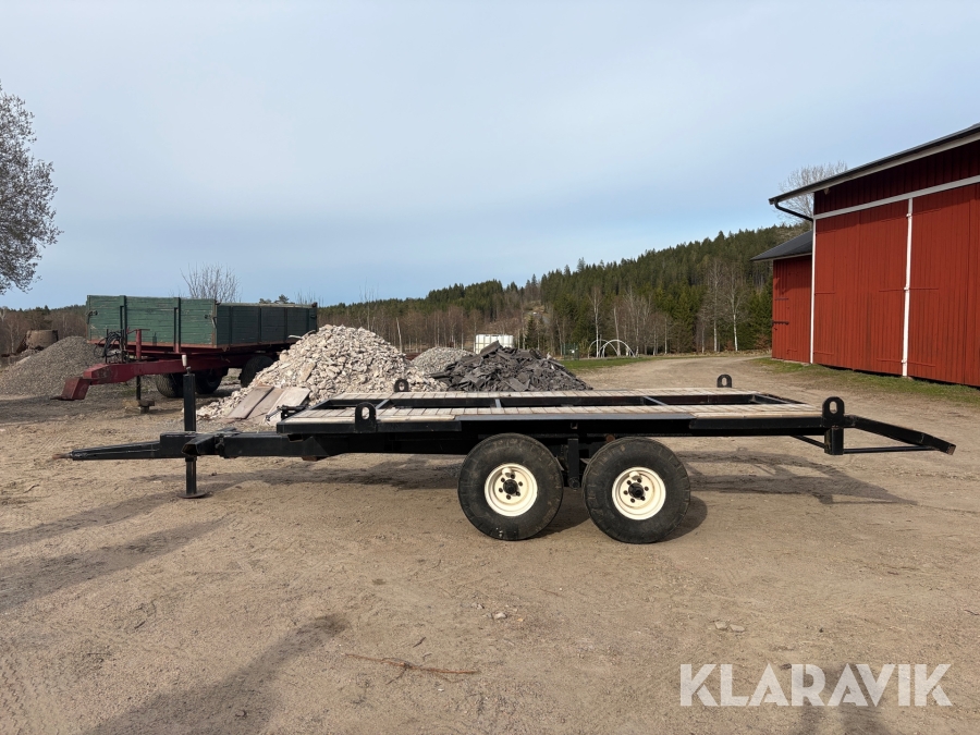 Maskintrailer med tipp