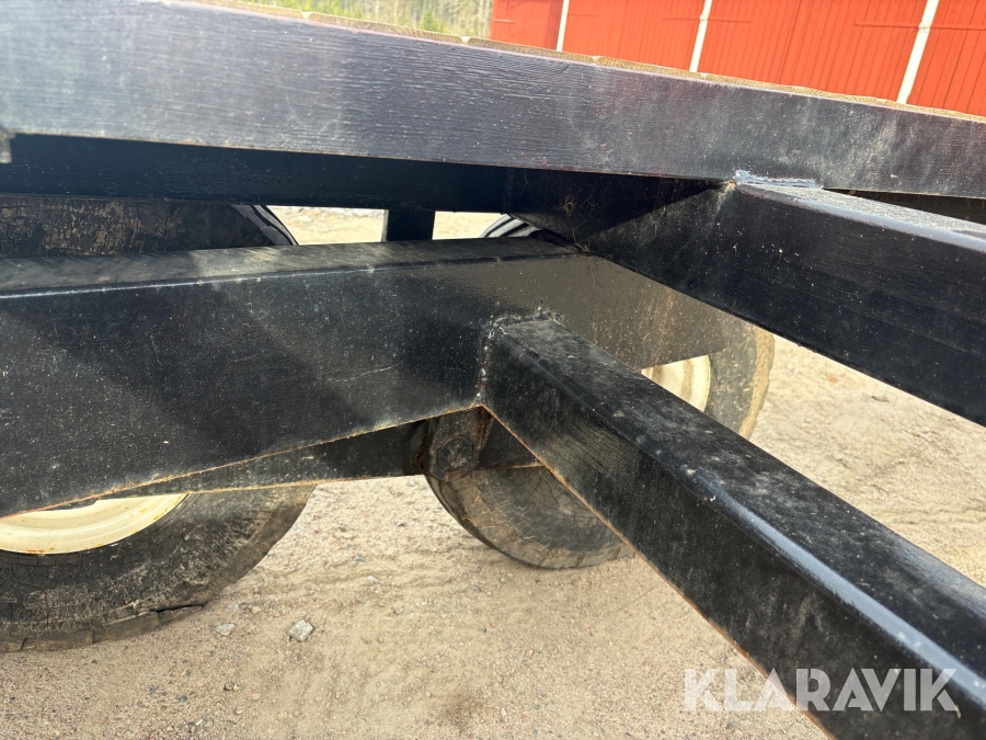 Maskintrailer med tipp
