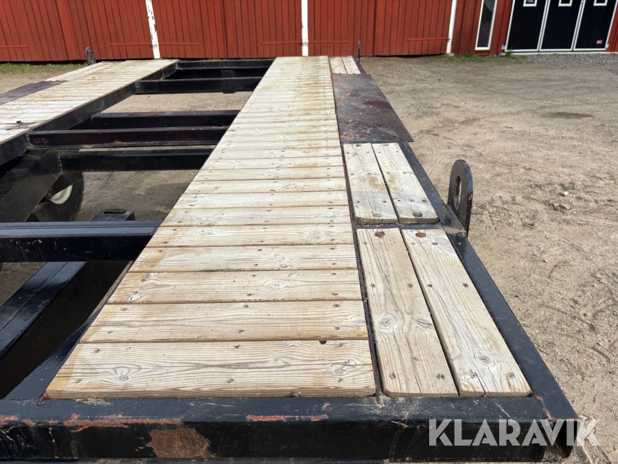 Maskintrailer med tipp