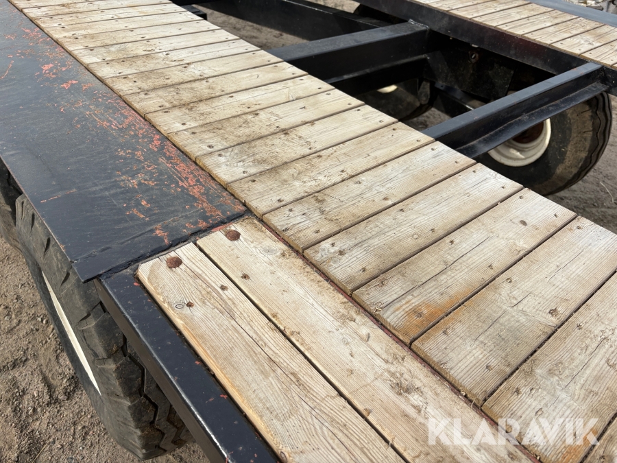 Maskintrailer med tipp