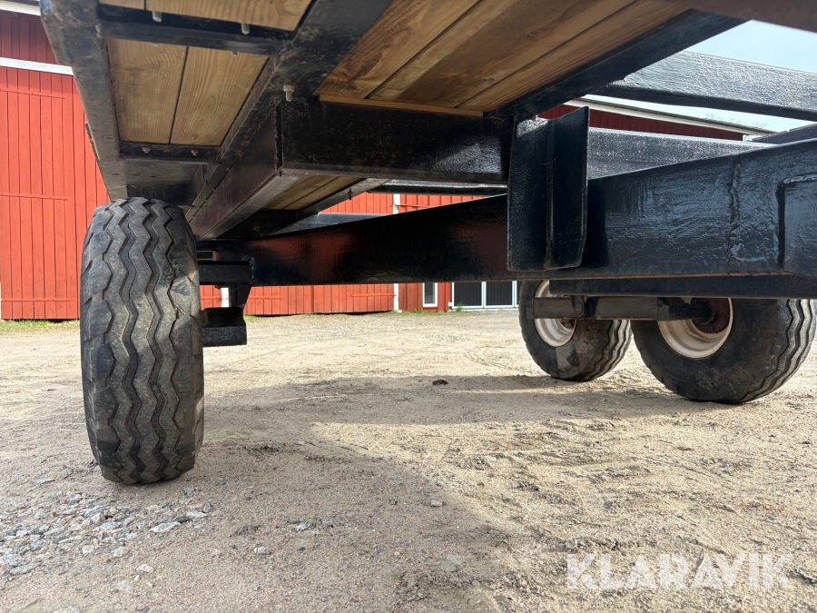 Maskintrailer med tipp