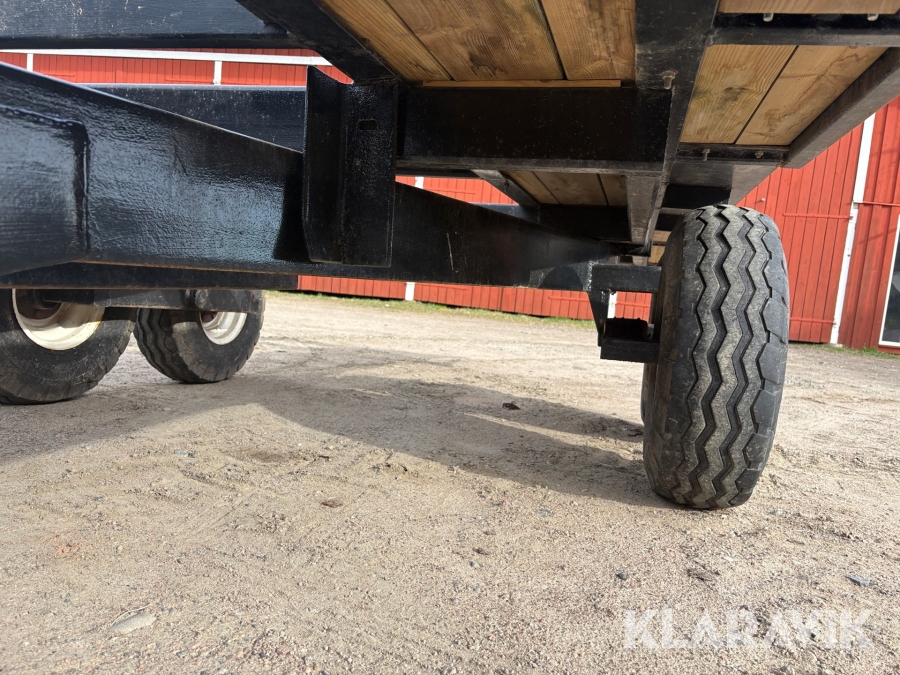 Maskintrailer med tipp