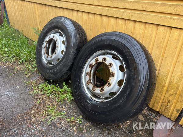 Lastbilsdäck med fälg 315/80R22.5, 2st