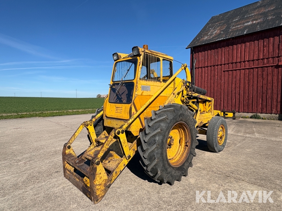 Hjullastare / baklastare Bolinder-Munktell LM 620 med redskap