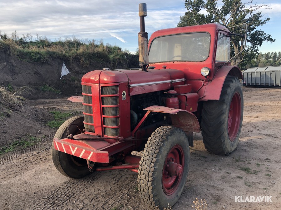 Traktor Volvo BM Bison 470 