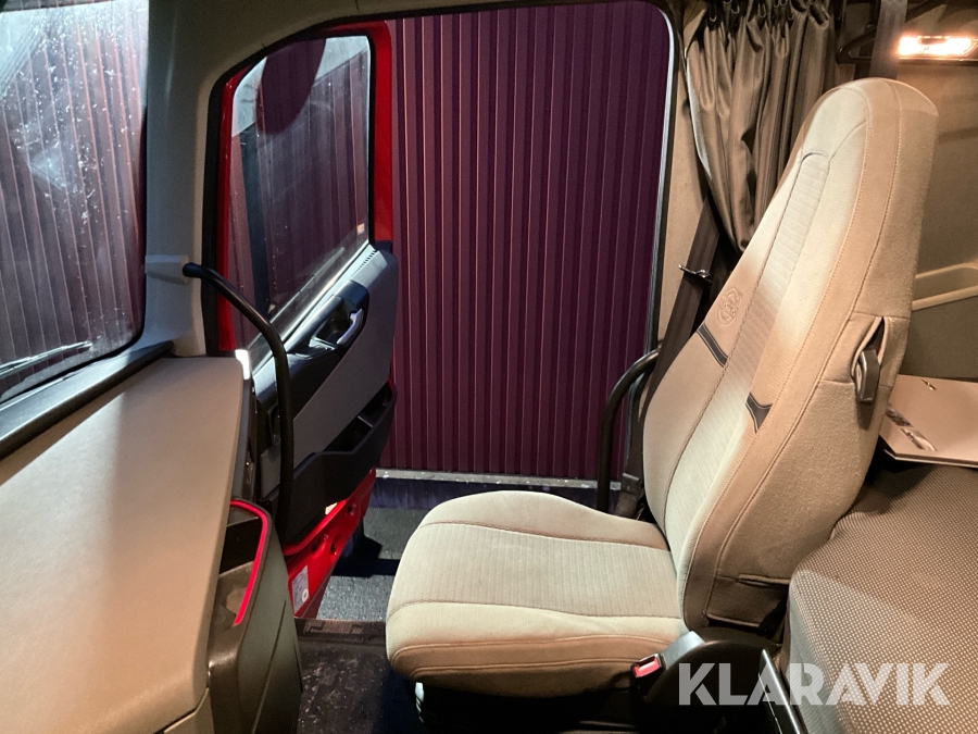 Lastbil med kran Volvo FH 500