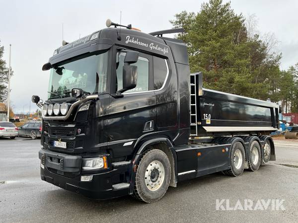 Lastväxlare Scania R650 plogutrustad