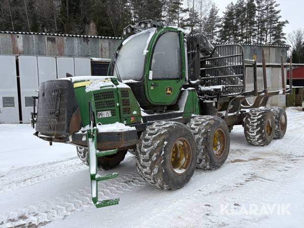 Skotare John Deere 1110E