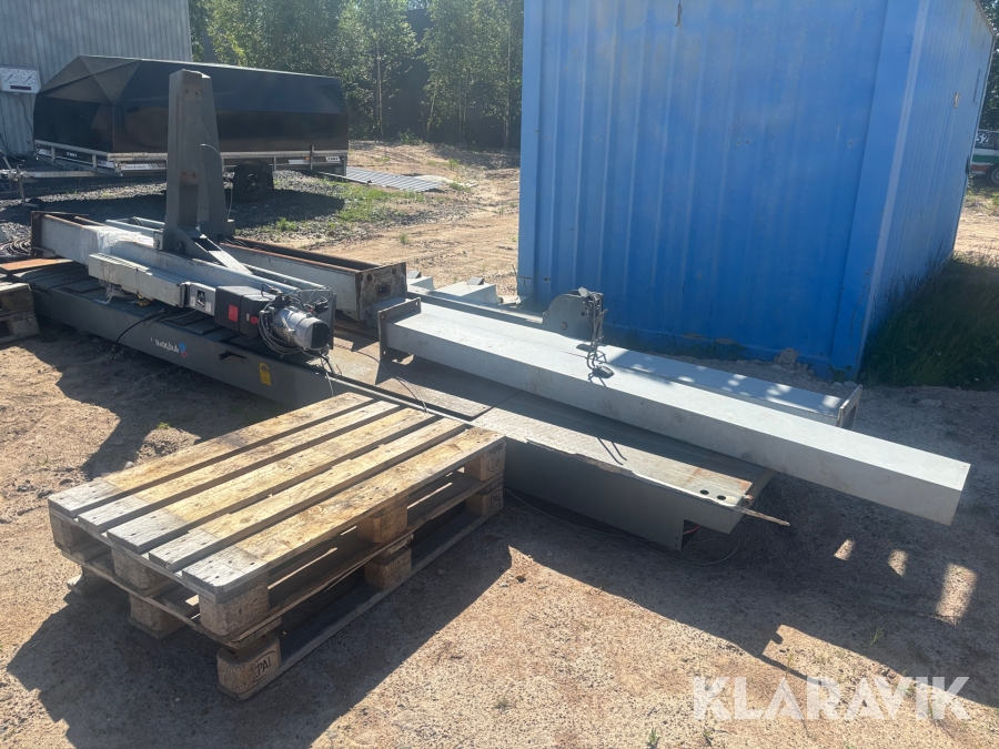 Fyrpelarlyft Ravaglioli med inbyggd sax. 5-ton