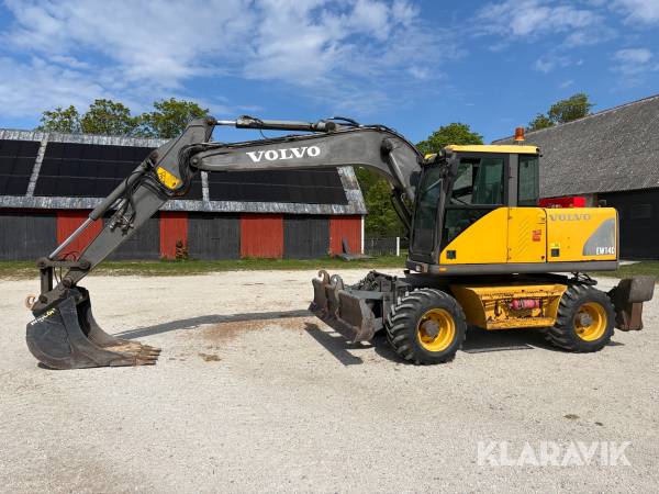 Grävmaskin Volvo EW140 med skopor