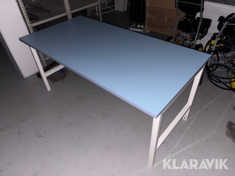 Skrivbord