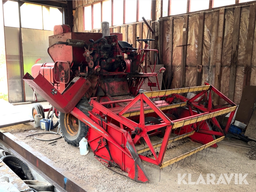 Skördetröska Massey Ferguson MF 31-6