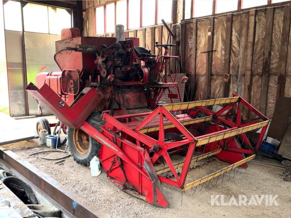 Skördetröska Massey Ferguson MF 31-6