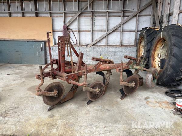 Plog 3 skärig Kverneland 14"