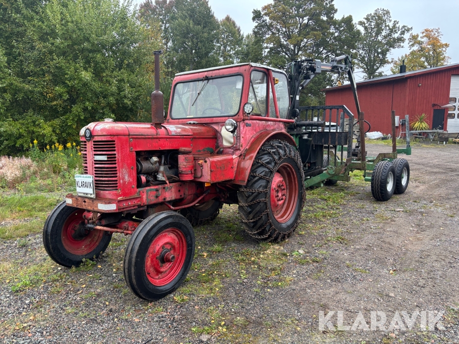 Veterantraktor Bolinder-Munktell 35 med FMV skogsvagn