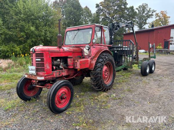 Veterantraktor Bolinder-Munktell 35 med FMV skogsvagn