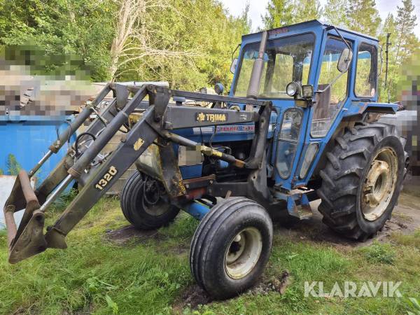 Traktor Ford 5000 med frontlastare