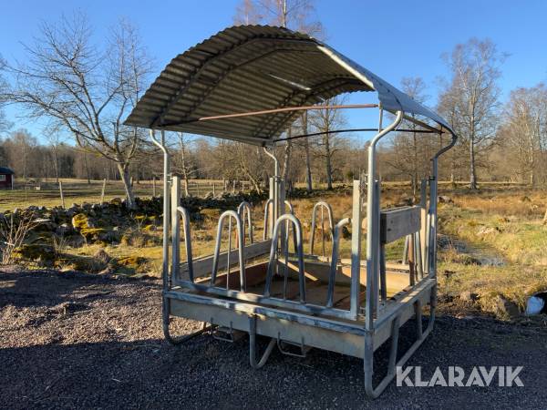 Foderhäck med tak