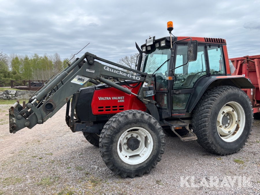 Traktor Valtra Valmet 6400 med lastare