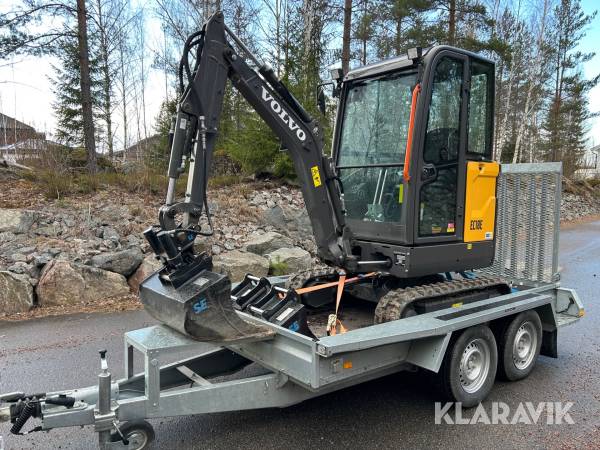 Grävmaskin Volvo EC18E med Maskinsläp & redskap