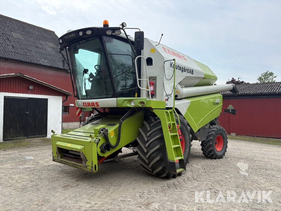 Skördetröska Claas Tucano 430