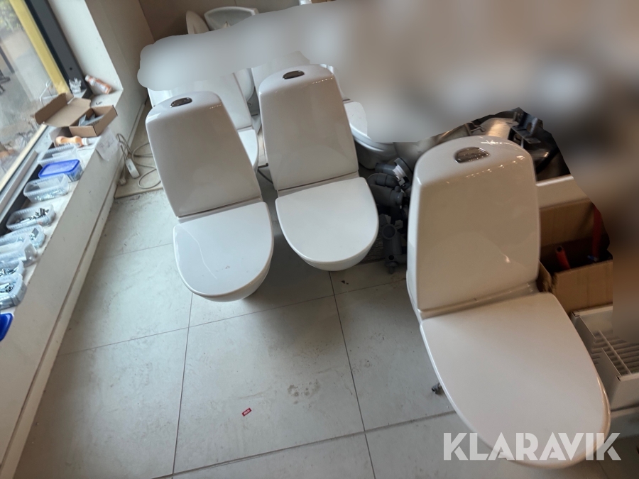 WC - stol, vägghängd 3 st