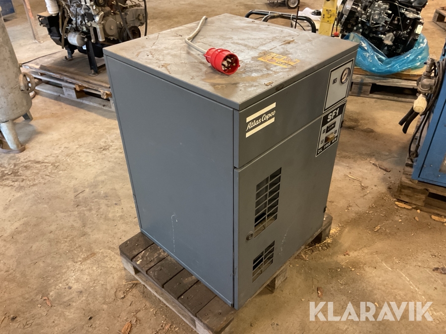 Skruvkompressor med lufttork Atlas Copco SF1