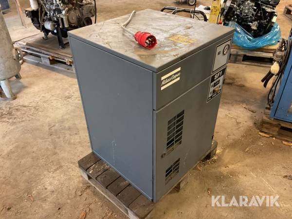Skruvkompressor med lufttork Atlas Copco SF1
