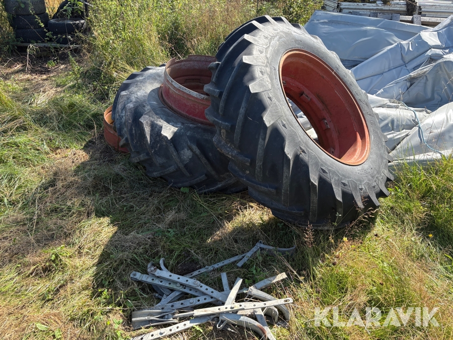 Dubbelmontage Goodyear 18.4-34