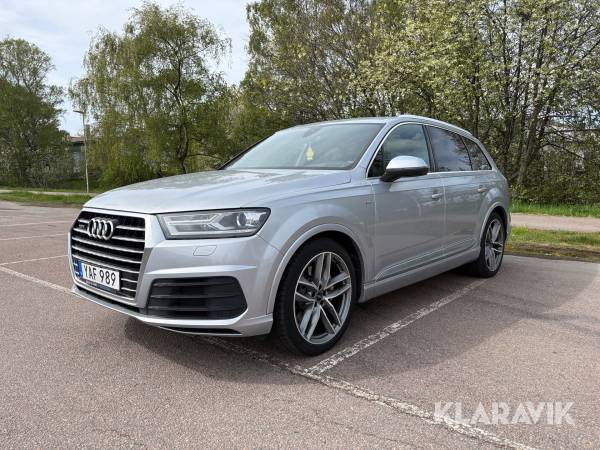 Audi Q7 3.0 V6 TDI Quattro 7 sits