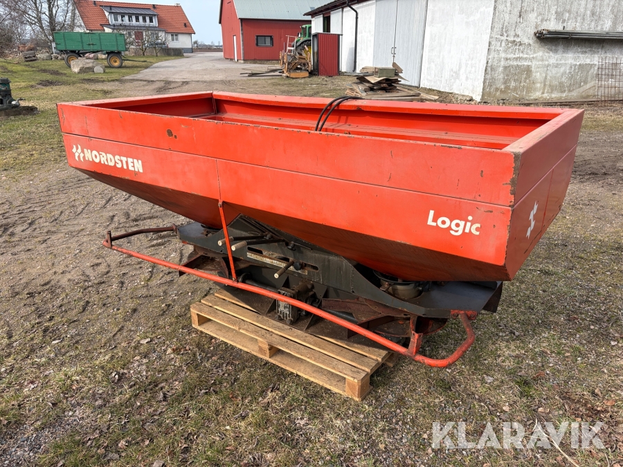 Gödningsspridare Nordsten Logic 1000