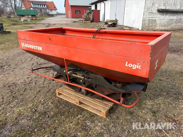 Gödningsspridare Nordsten Logic 1000
