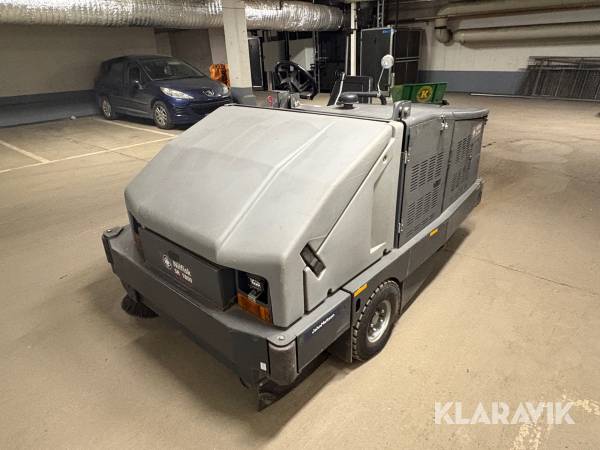 Sandsopningsmaskin Nilfisk SR 1800